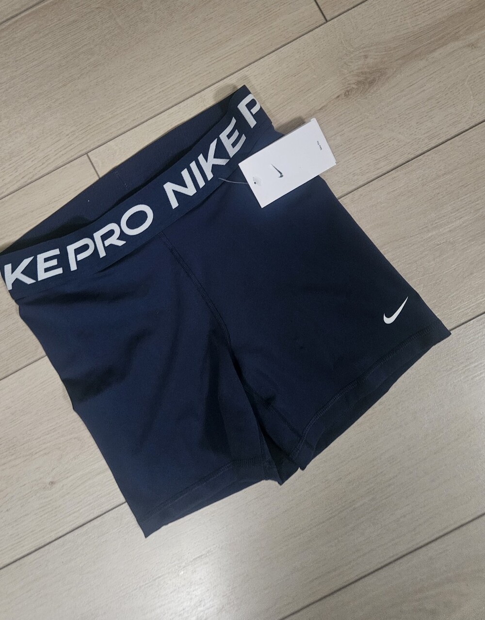 Nike Pro Women's  High Rise Navy Elastic-Waist Training Shorts Med Nwt